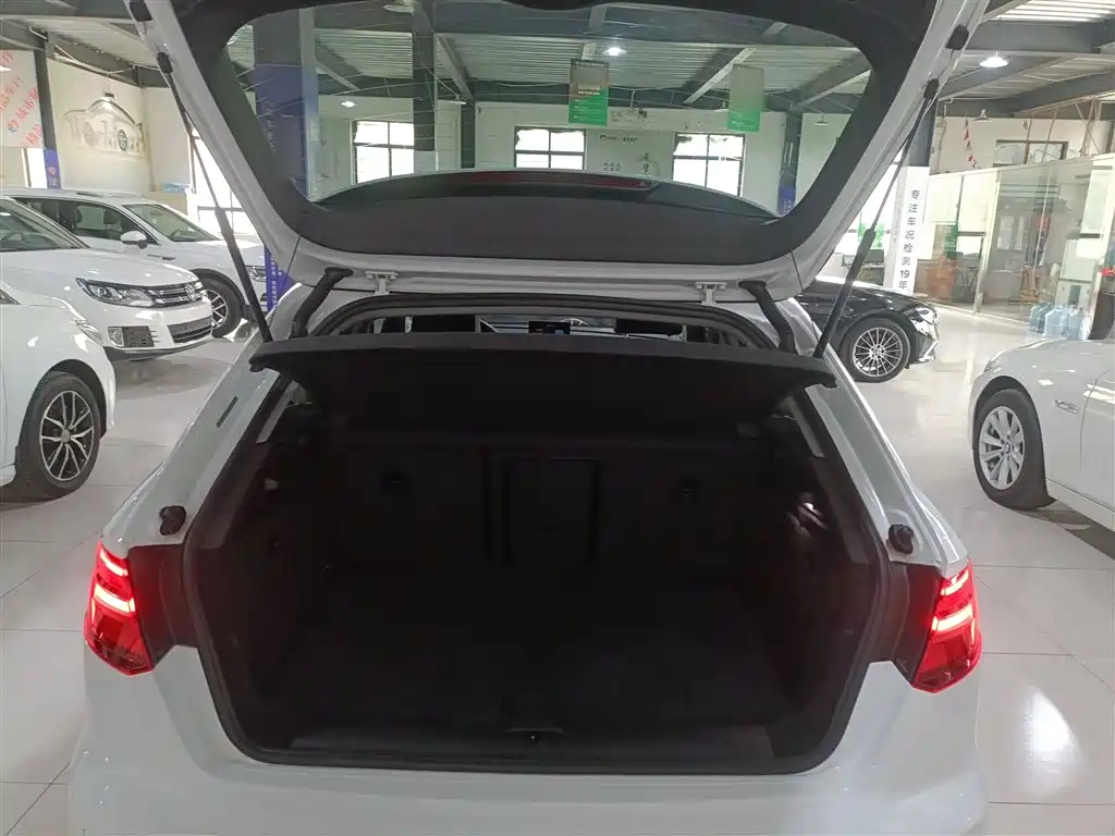 Audi A3 2019 Sportback 35 TFSI Progressive China VI фото 19