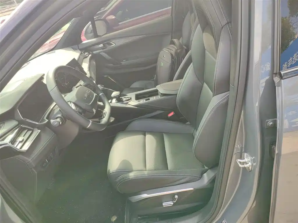 Lynk & Co 06 2020 1.5T Power Pro фото 15