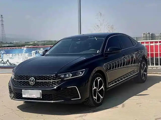 Volkswagen Passat 380TSI, Star Sky Dragon Shine