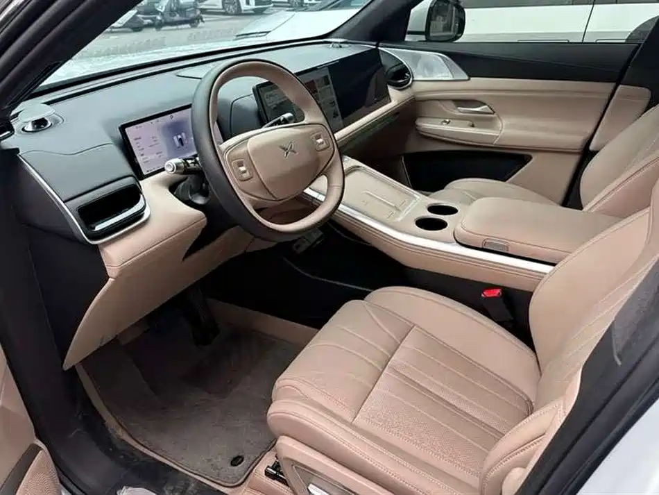 Фото 6 - XPeng G9