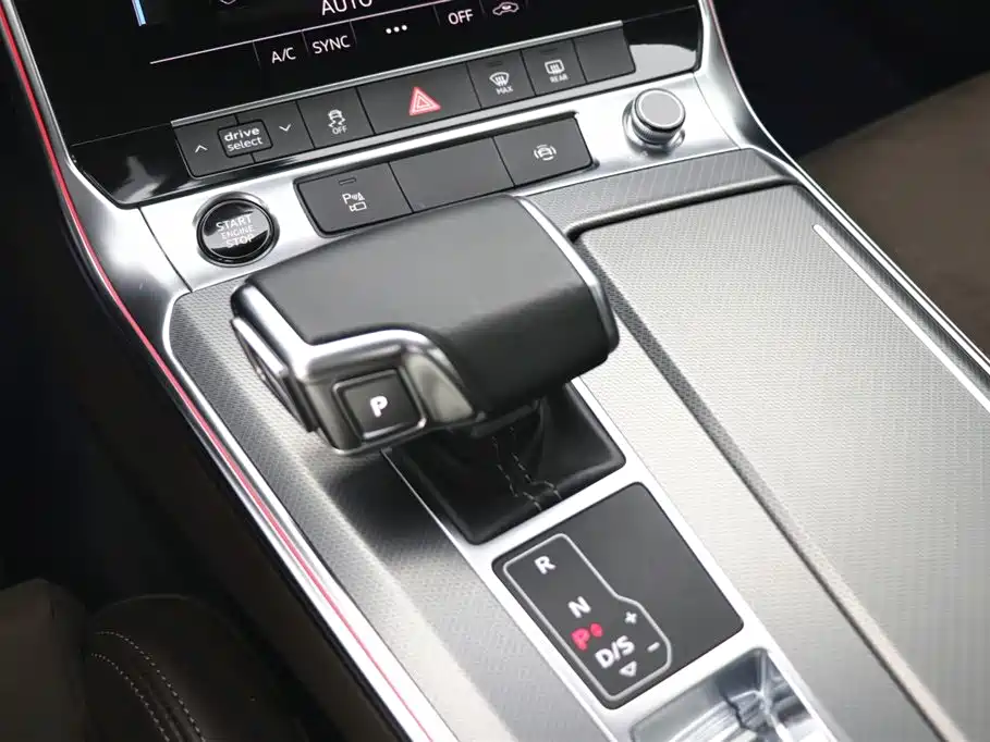 Audi A7L 2022 45 TFSI S-line Dream Builder Crystal Package фото 16