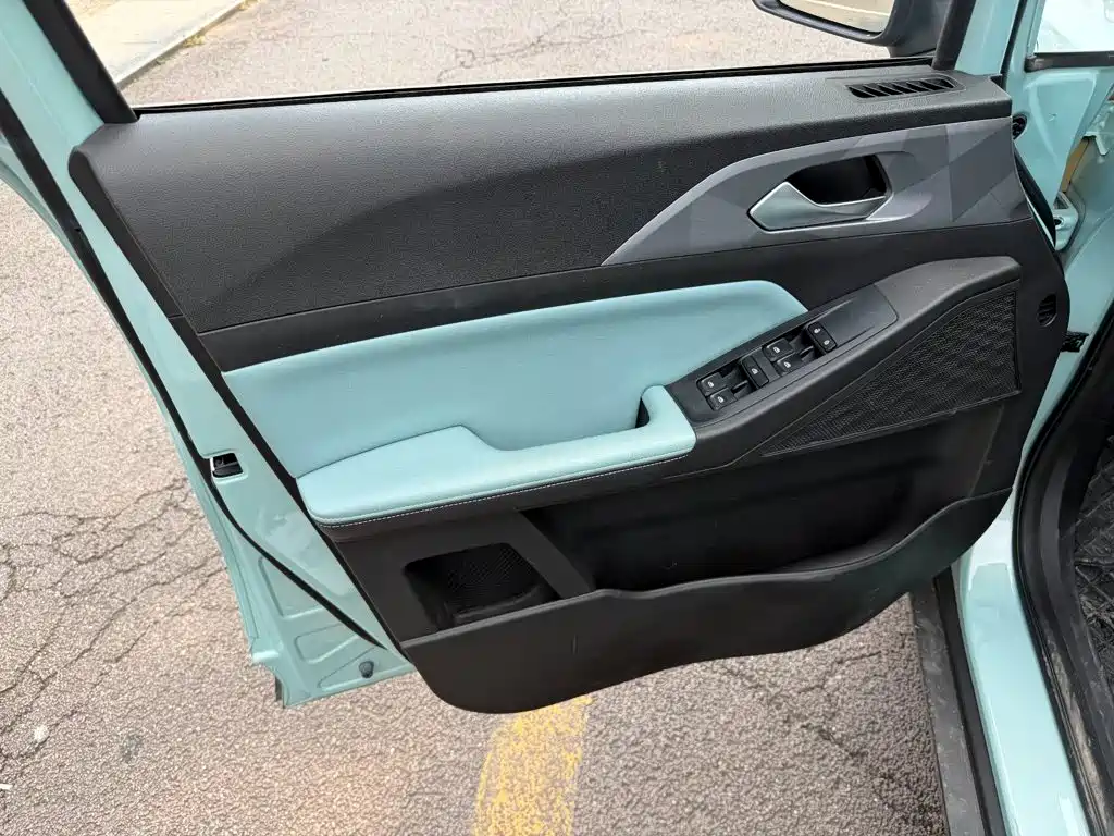 Geely Geometry E Firefly 2024 2024 Model 401km Fluorescent