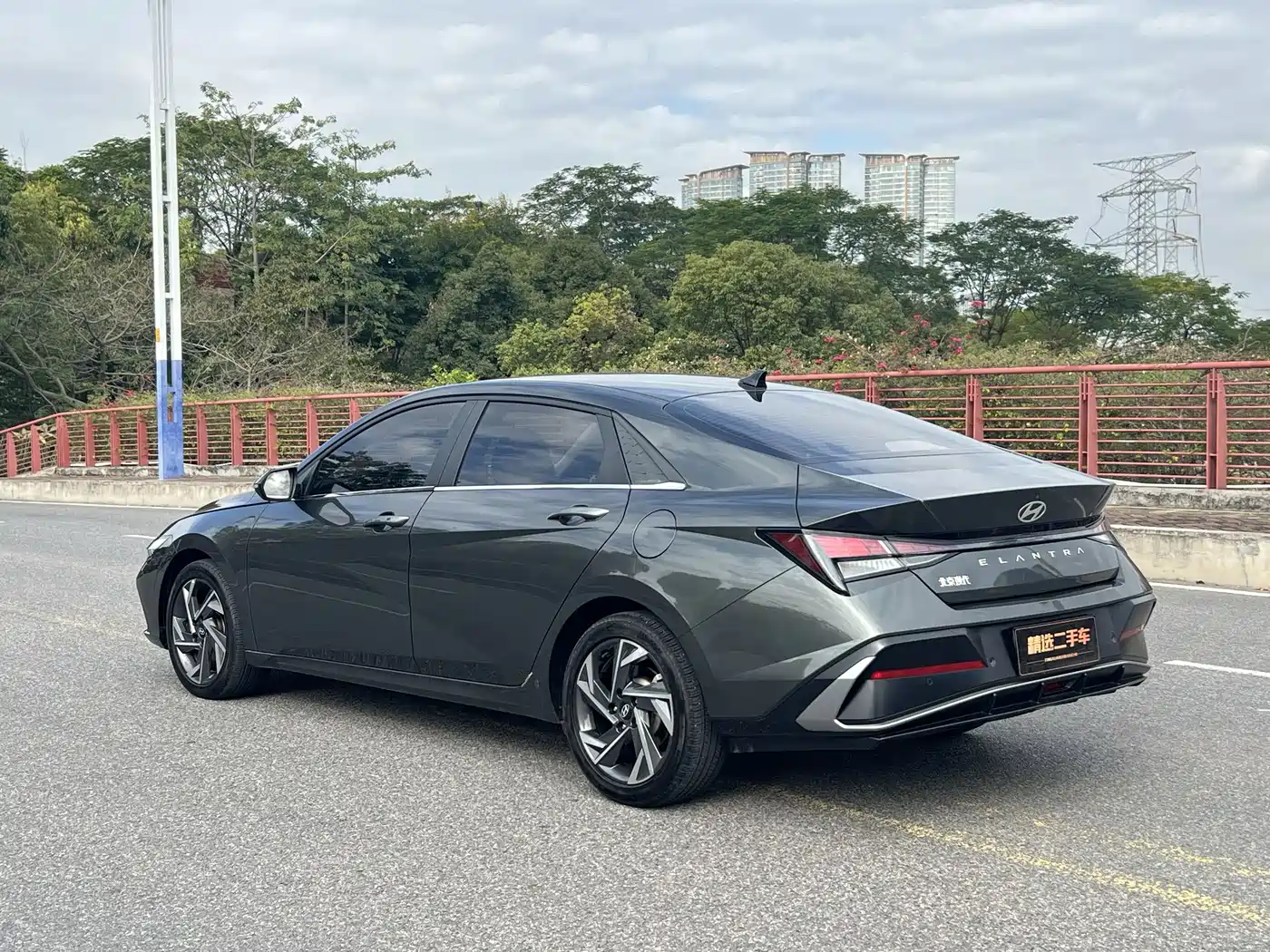 Hyundai Elantra 2023 1.5L CVT GLX Elite Edition фото 17