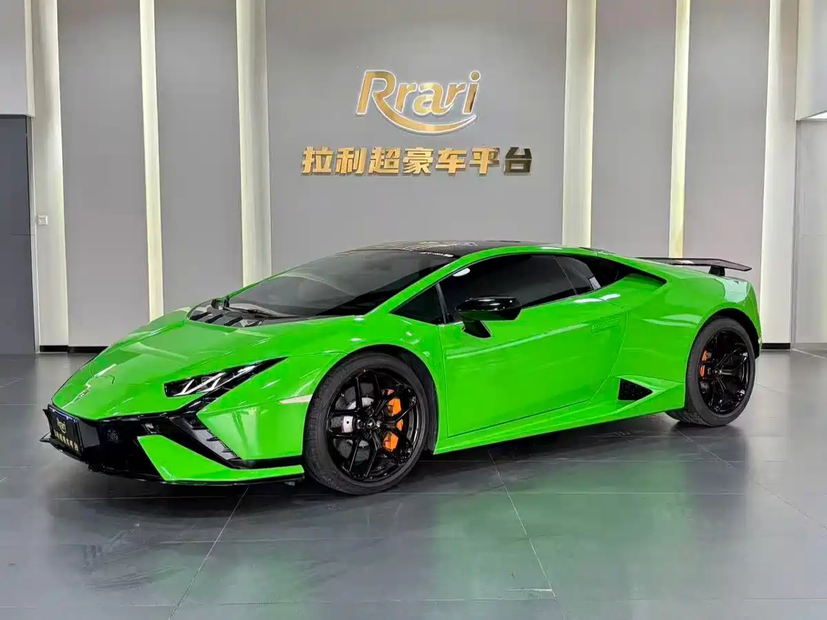 LAMBORGHINI HURACÁN