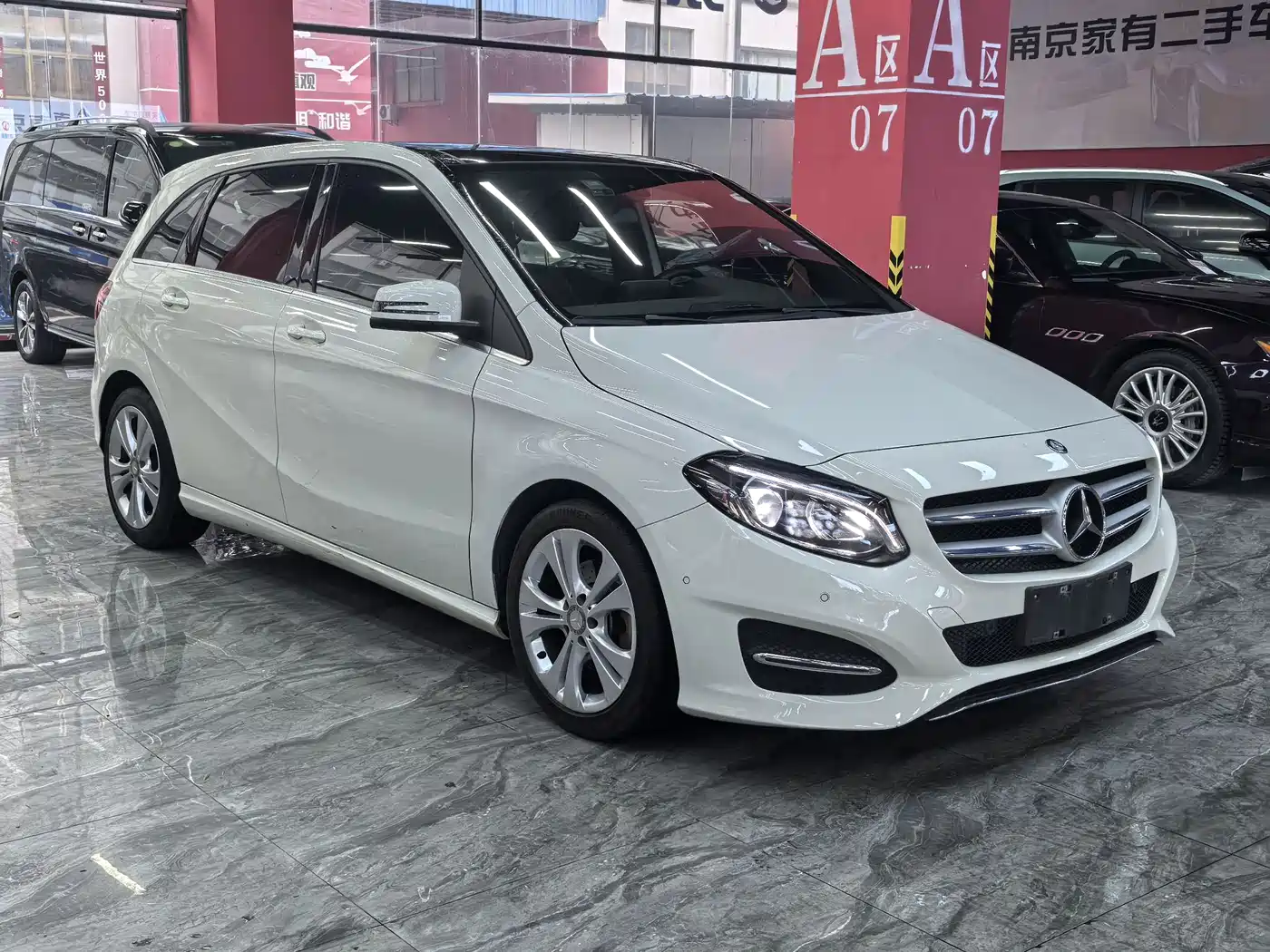 Mercedes-Benz B-Class 2015 B 200 Style фото 3