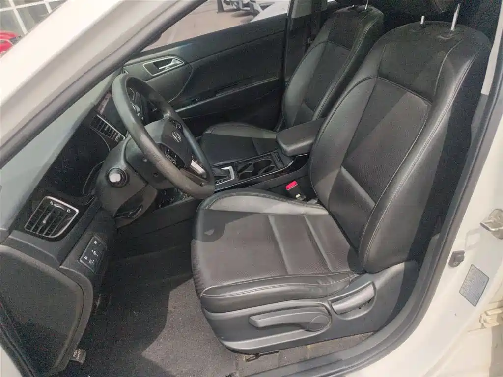 Hyundai Mistra 2014 1.8L Auto Smart GLS фото 15