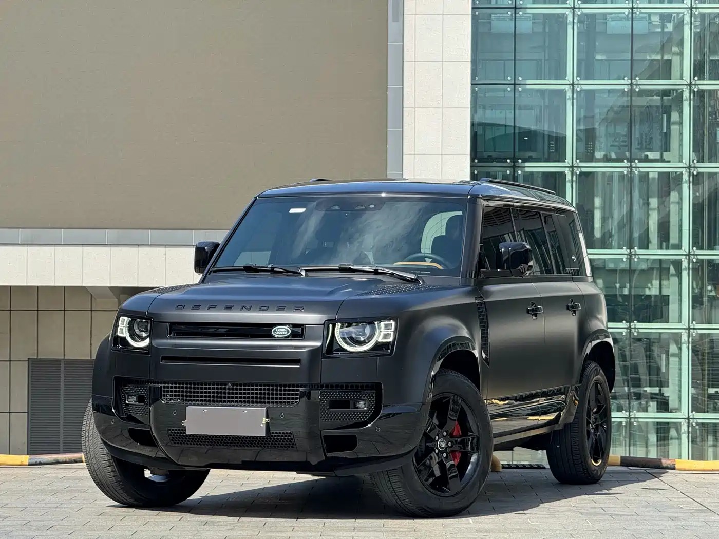 Land Rover Defender 2024 110 3.0T P400 X