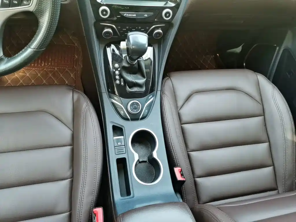 Haima Famila F7 2018 2017 Model 1.5T 7-Seater Automatic Flagship
