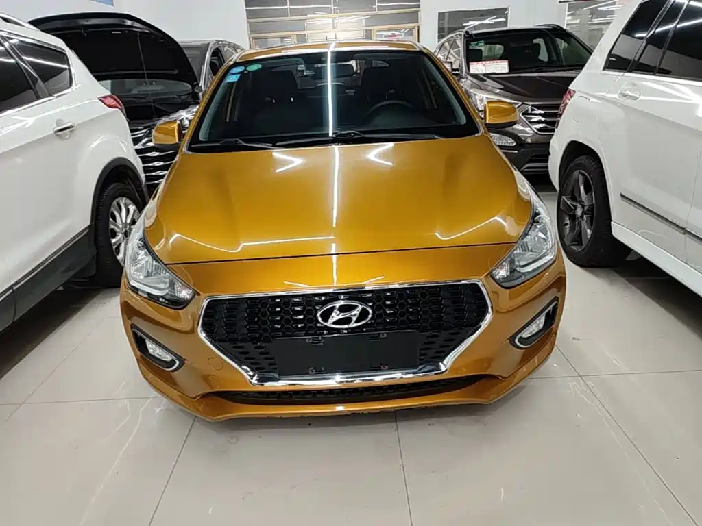 صورة 3 - Hyundai Verna