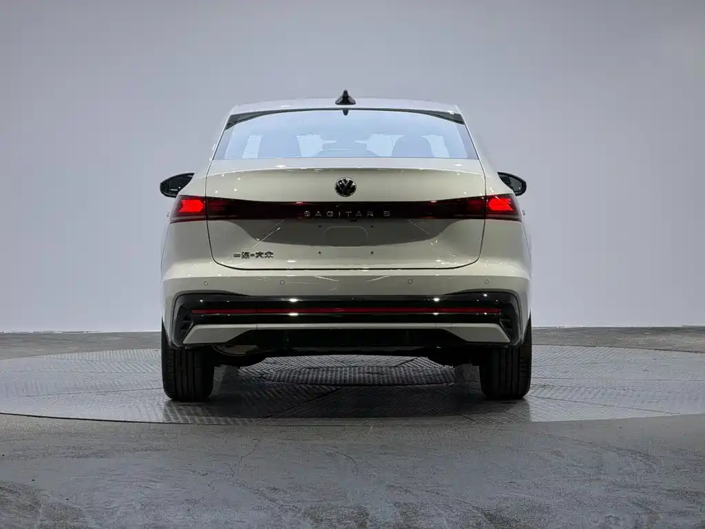Volkswagen Sagitar, миниатюра 5