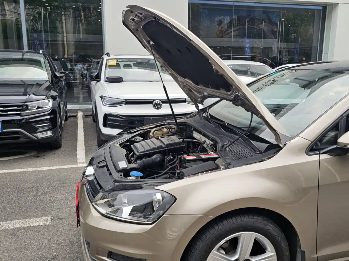 Volkswagen Golf 2015 1.6L Automatic Comfort фото 21