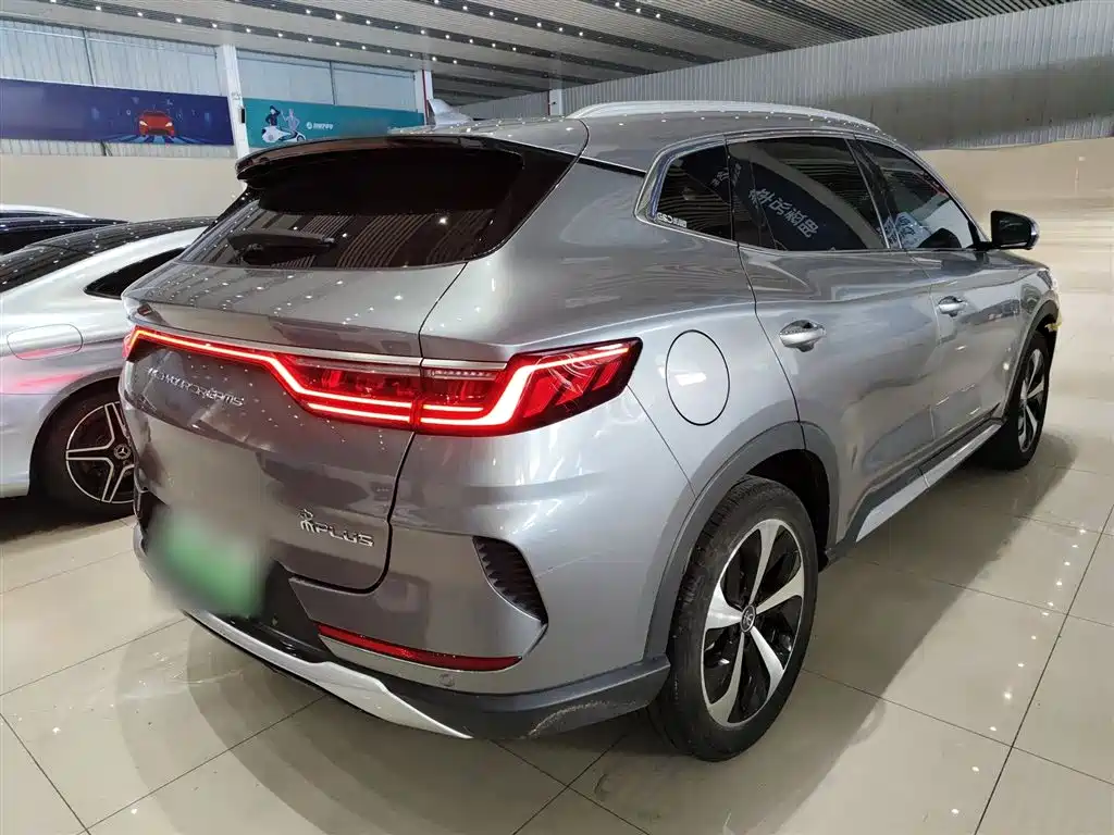 BYD Song PLUS PHEV 2021 DM-i 110KM Flagship PLUS 5G Edition фото 5