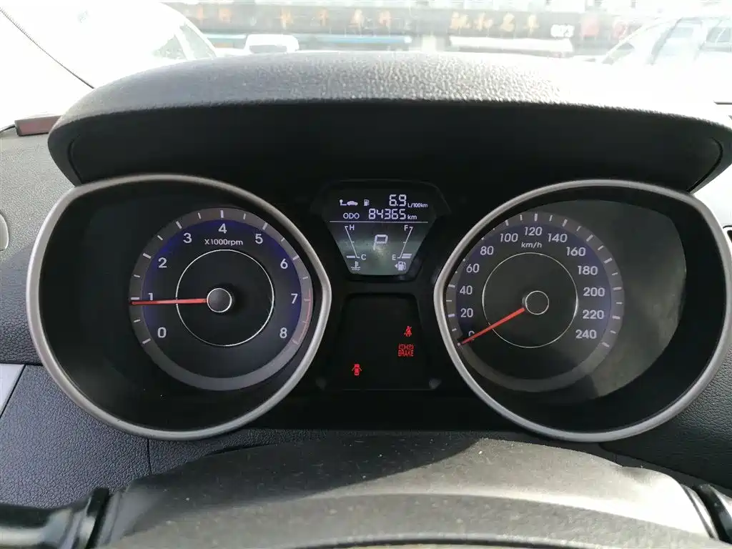 Hyundai Langdong 2016 1.6L Automatic Smart Edition фото 4