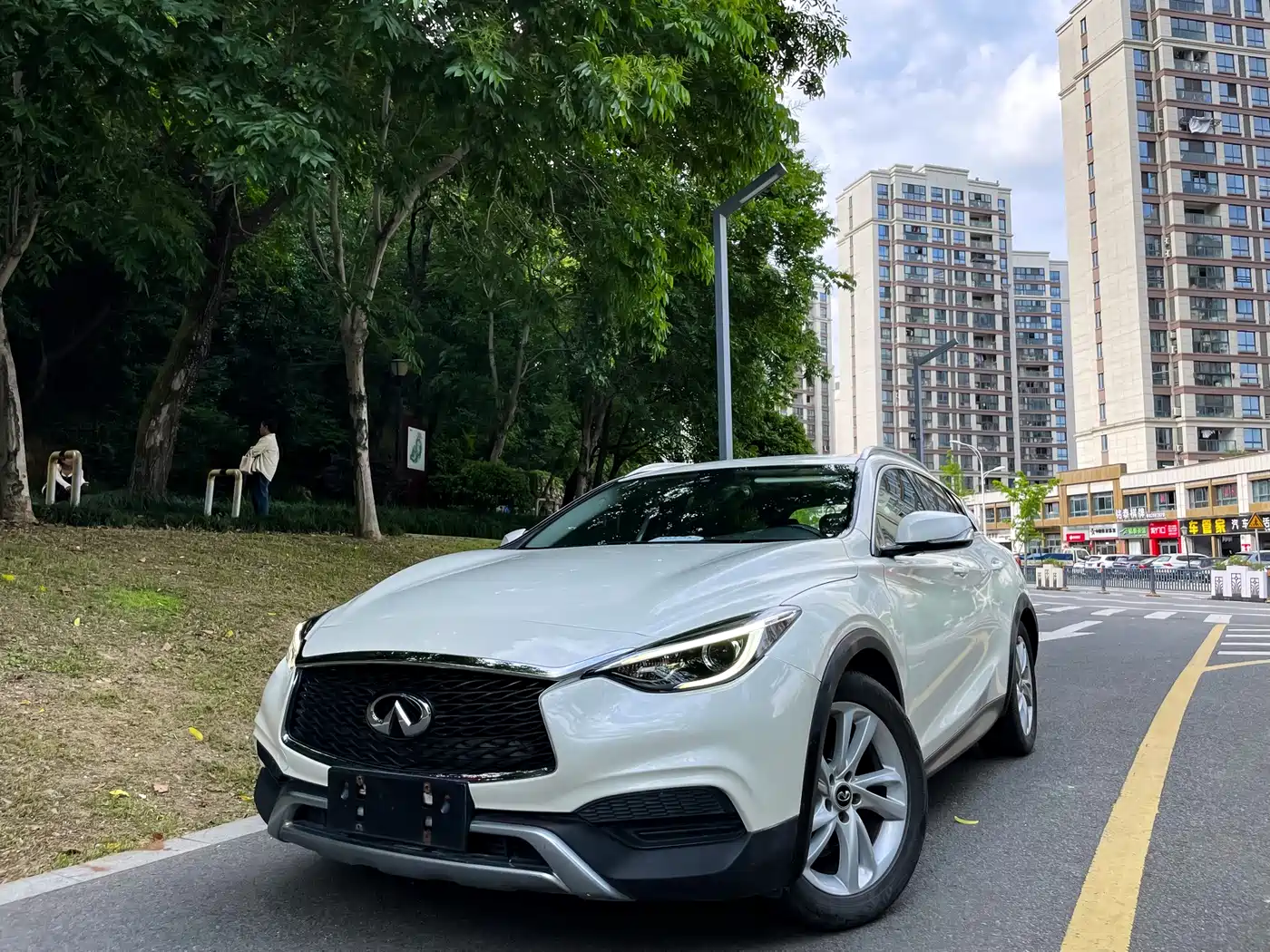 Infiniti QX30 2017 2017 1.6T 2WD Fashion Edition