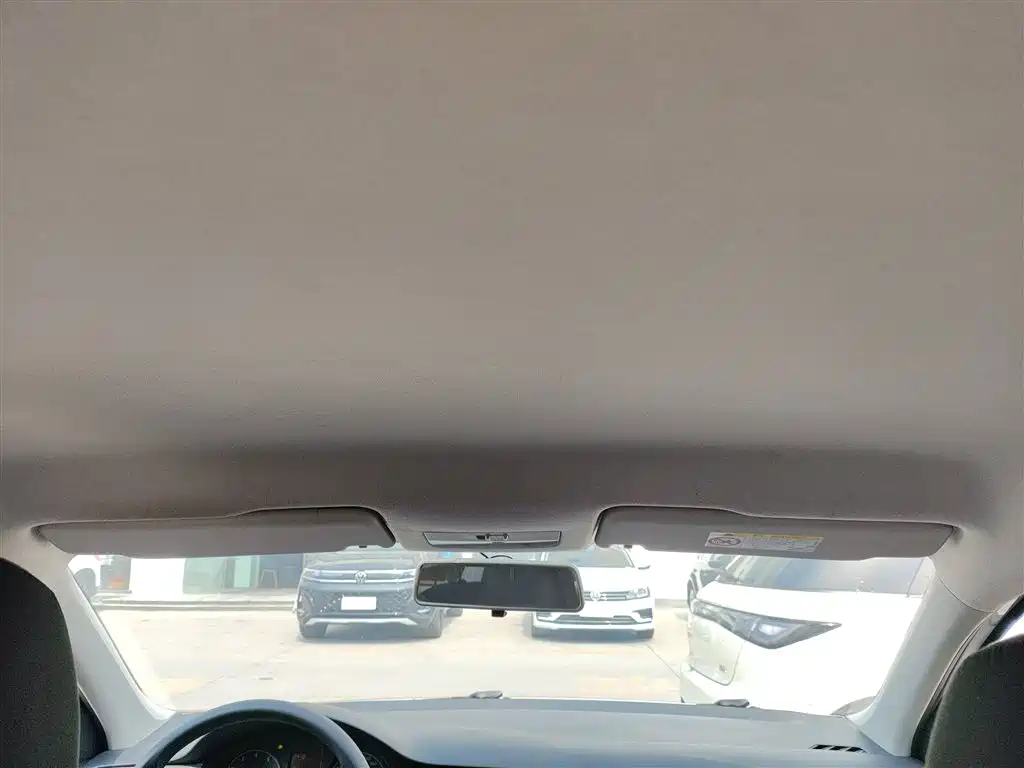 Volkswagen Santana 2018 1.5L Manual Trend Edition фото 18