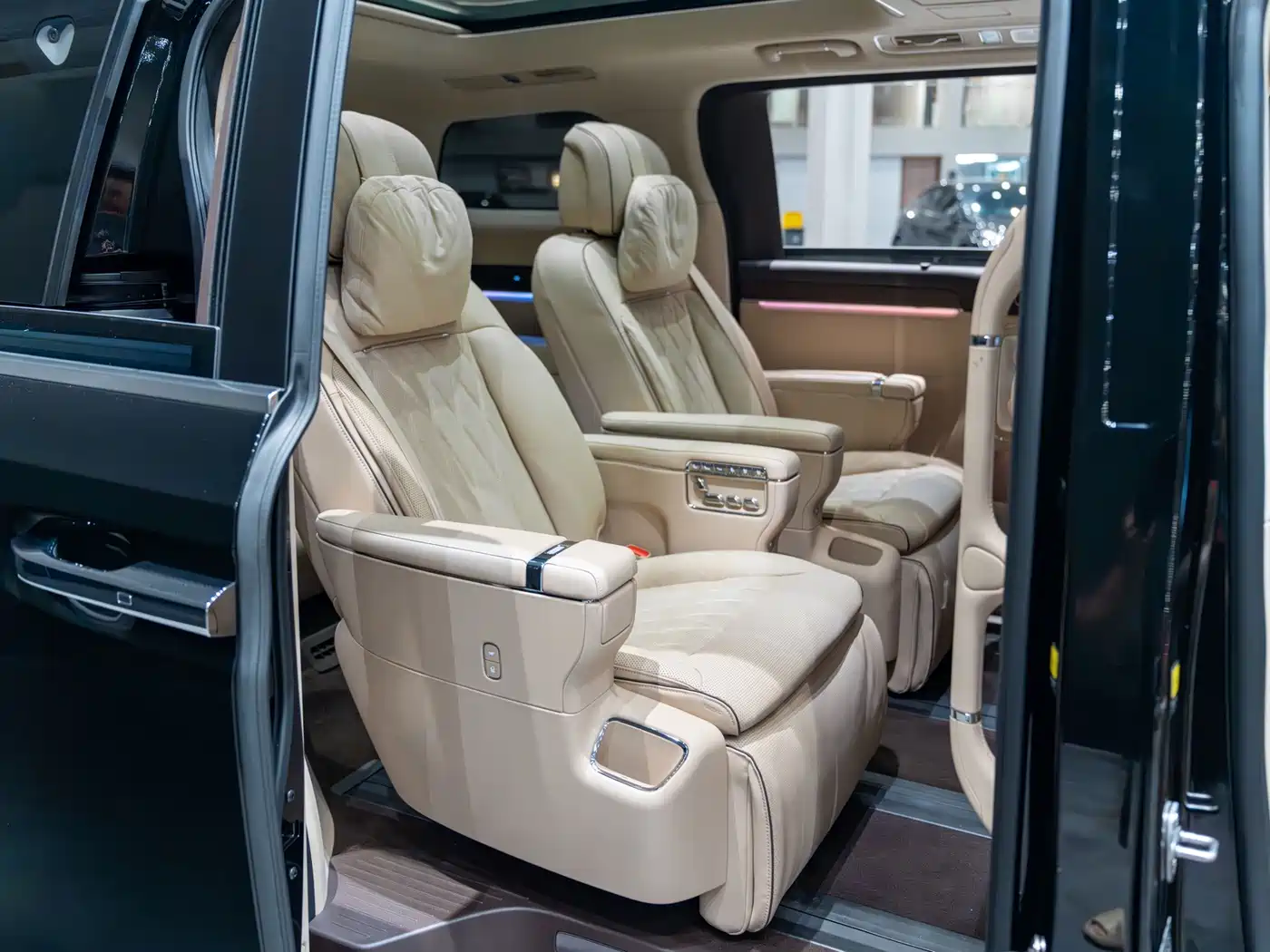 Zhijie Zunjie MPV 2026 2026 Model Mid-Range Edition