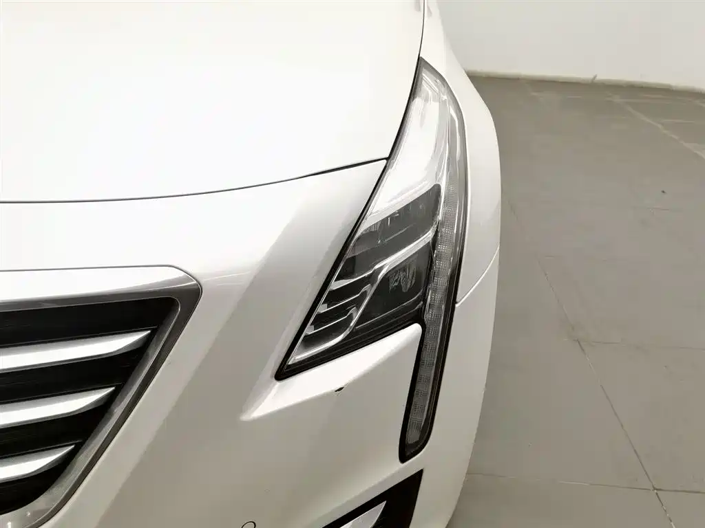 CADILLAC CT6 PLUG IN