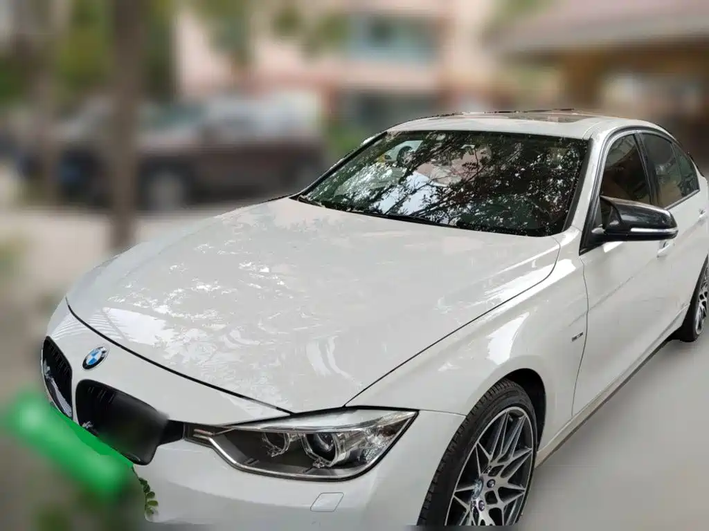 Photo 2 - BMW 3 Series