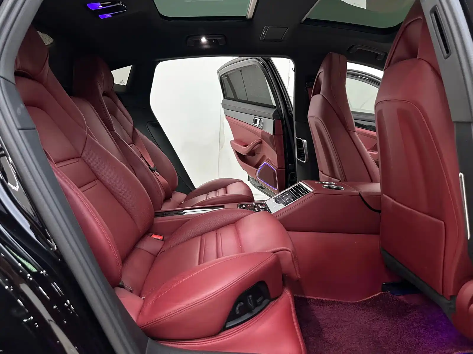 صورة 7 - Porsche Panamera