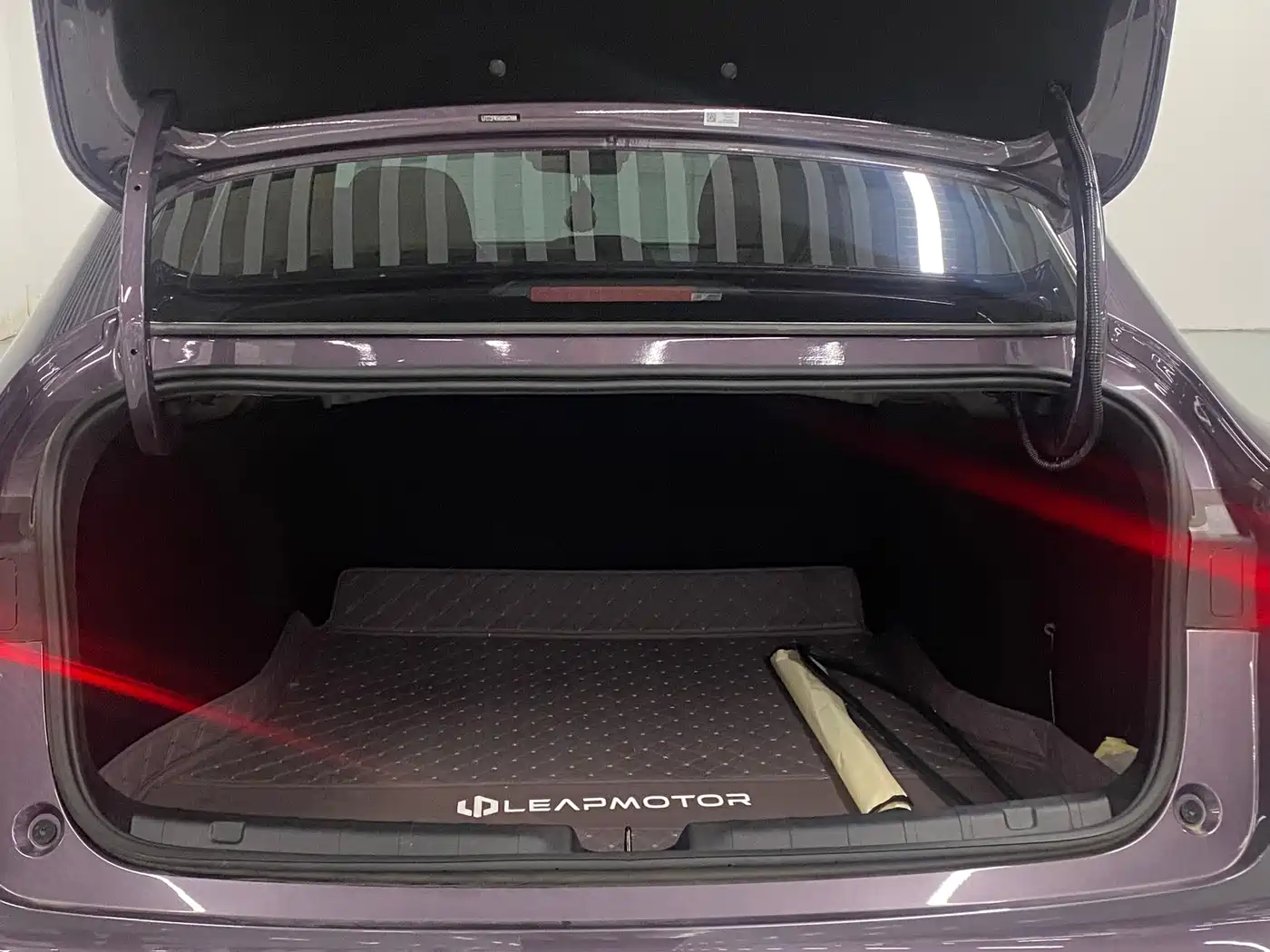 Leapmotor B01, миниатюра 8