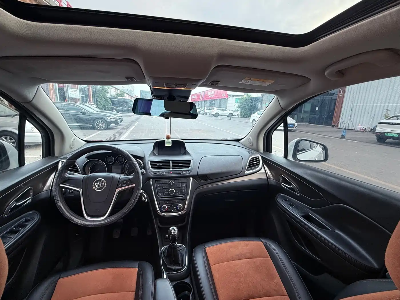 Photo 5 - Buick Encore