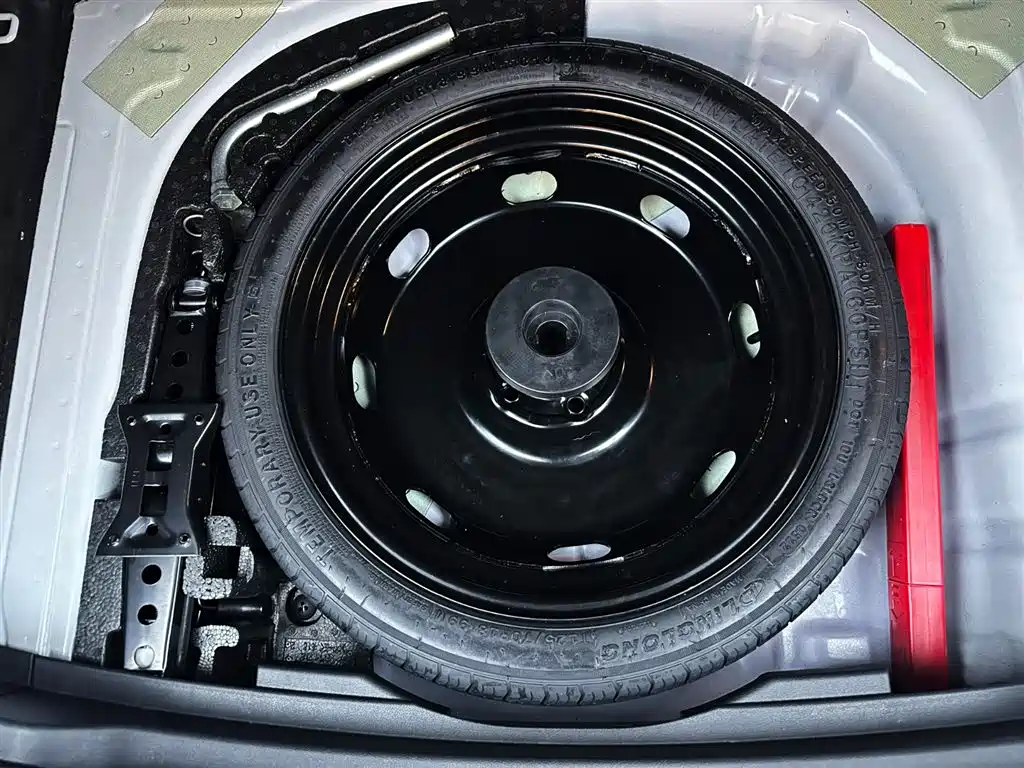 Škoda Karoq 2022 TSI280 Luxury Edition фото 12