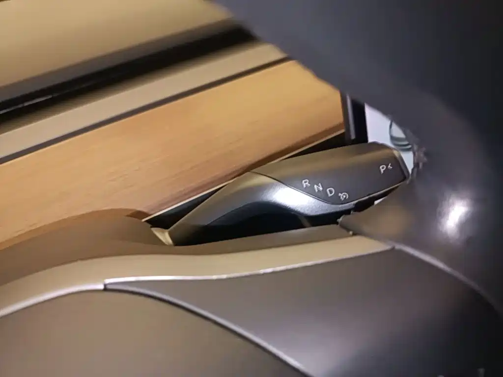 Tesla Model 3 (Import) 2019 2019 Long Range RWD Version