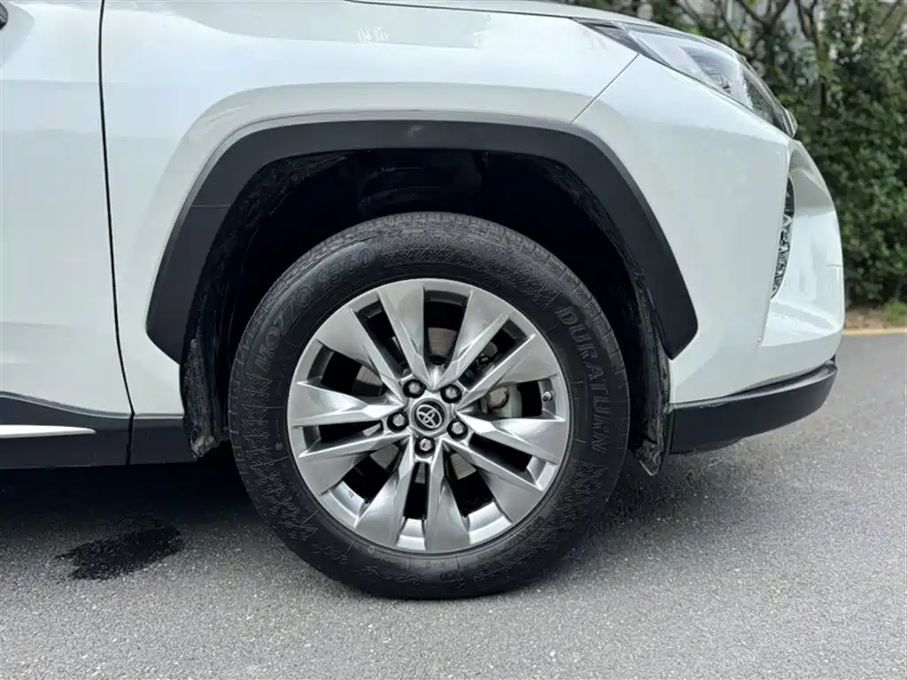 Toyota Wildlander 2020 2.0L CVT AWD Luxury Edition фото 24