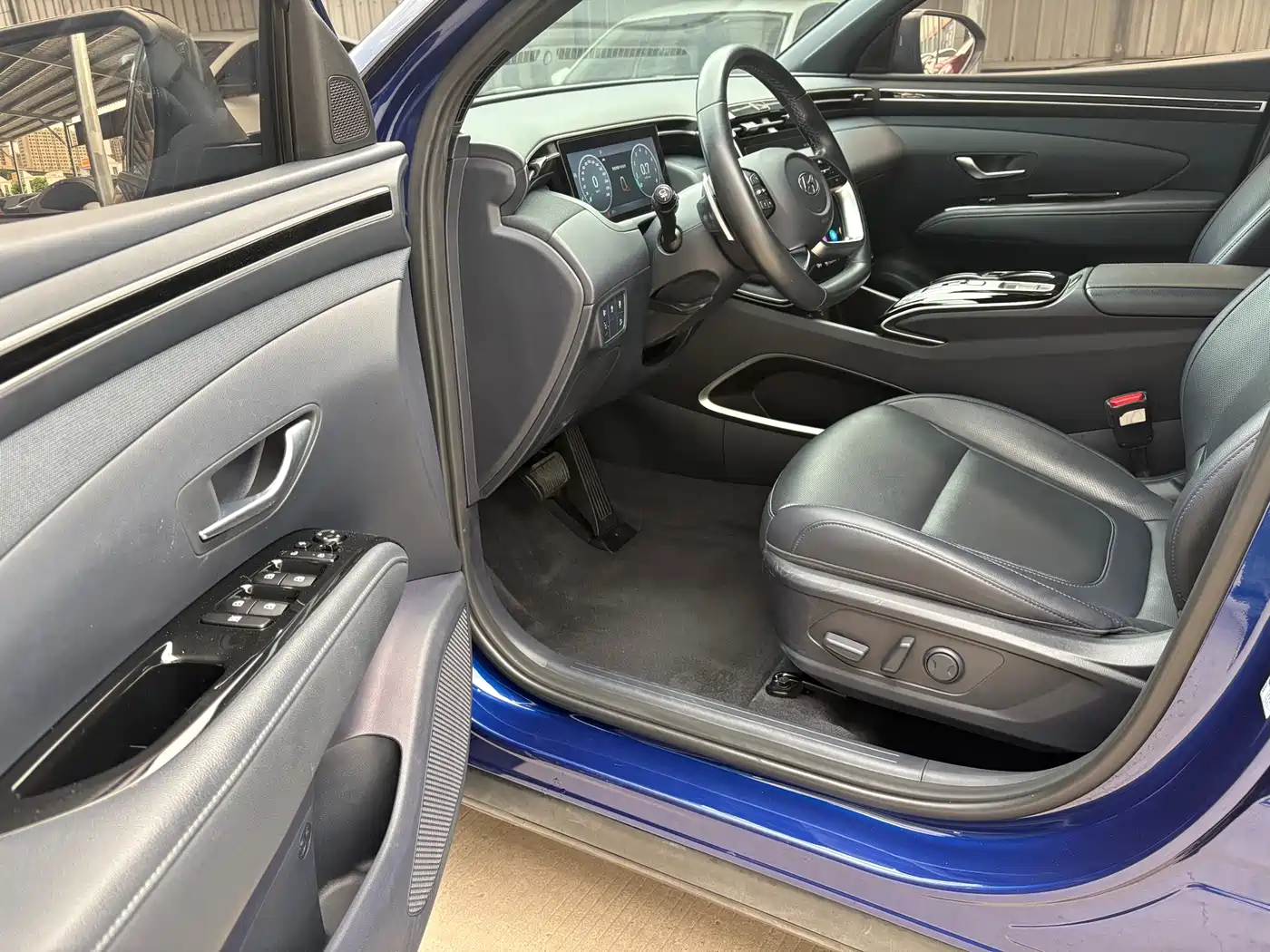 Hyundai Tucson 2021 Tucson L 1.5T DCT LUX Premium фото 7