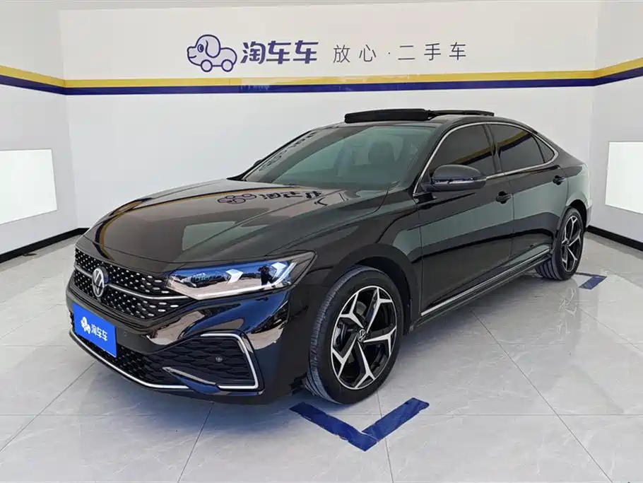 Volkswagen Passat 2023 Facelift 330TSI Starlight Elite Edition