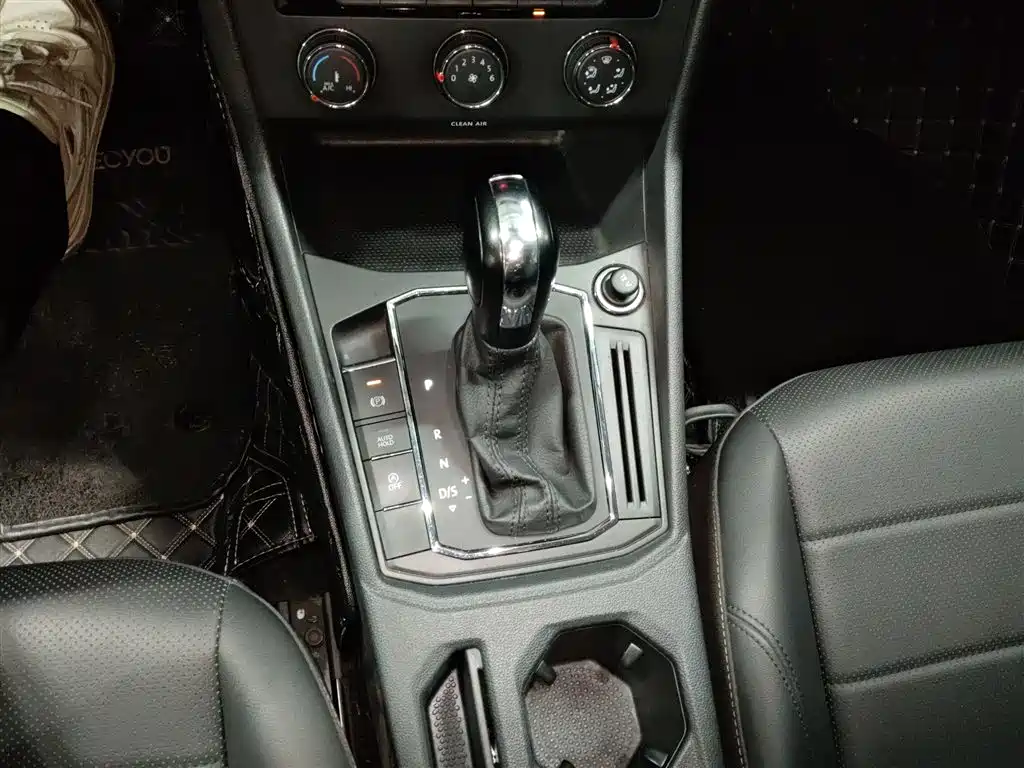 Volkswagen Lavida 2018 1.5L Automatic Comfort Version China V фото 14