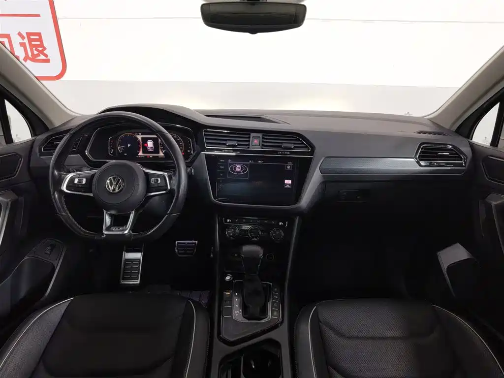 Volkswagen Tiguan L 2020 330TSI Auto 2WD R-Line Flagship China VI фото 5