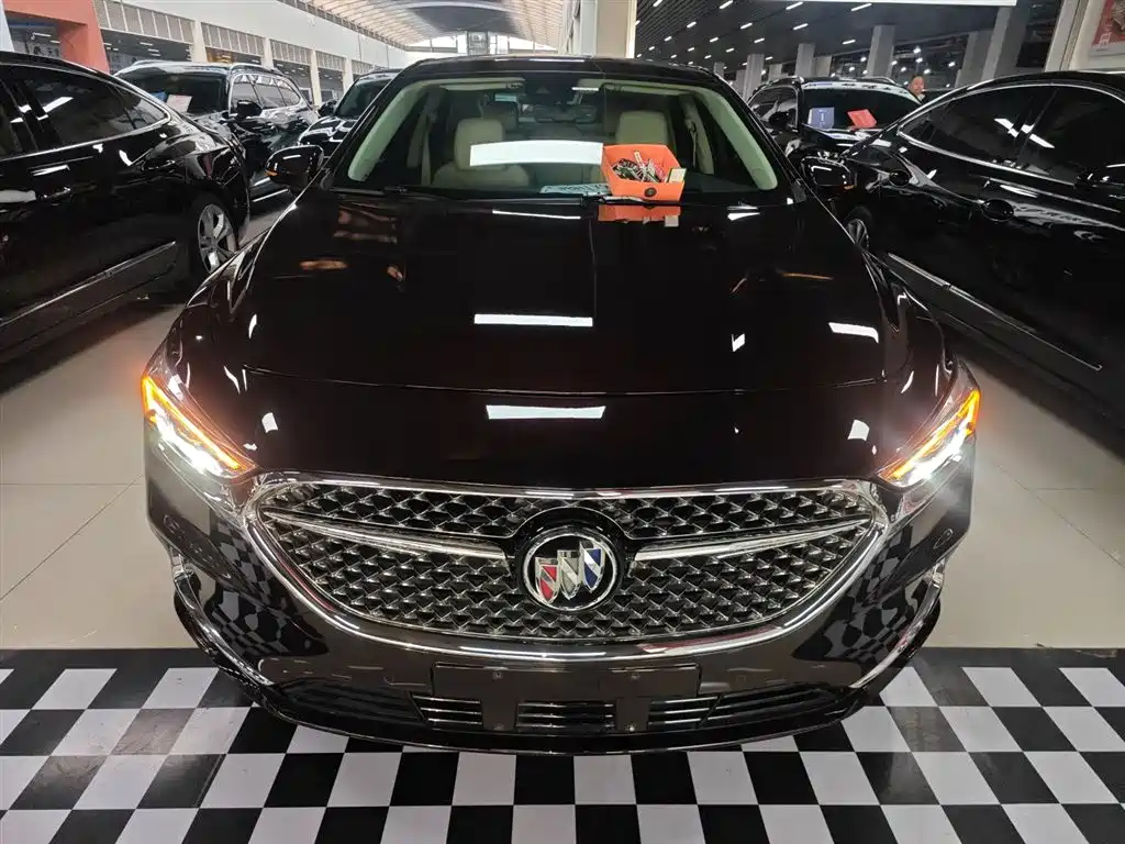 BUICK LACROSSE