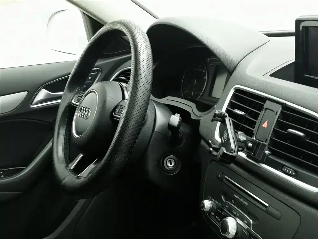 Audi Q3 2018 30th Anniversary Edition 30 TFSI Fashion фото 22
