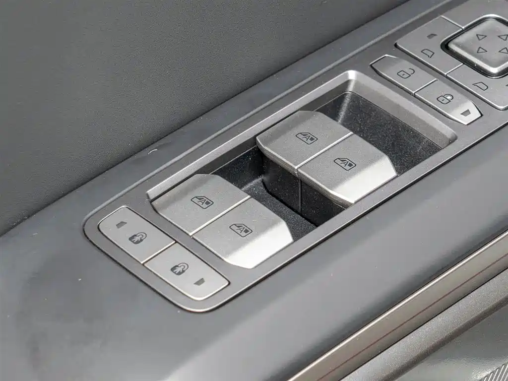 FANG CHENG BAO TITANIUM 3