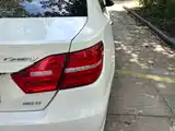 Фото 8 - Toyota Camry
