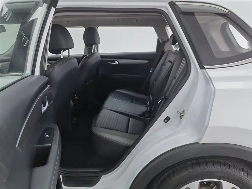 Kia Sportage 2019 2.0L Automatic Smart Luxury Edition фото 15