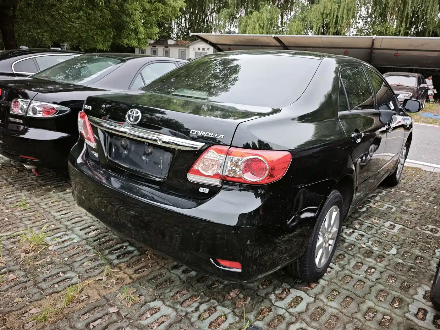 Photo 10 - Toyota Corolla