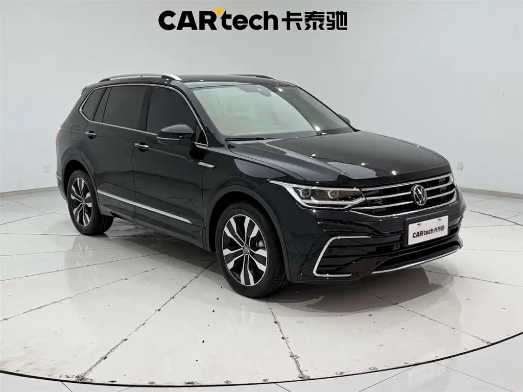 Volkswagen Tiguan L 2024 330TSI Automatic 2WD R-Line Premium Enjoyment Edition фото 4