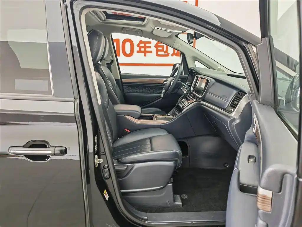 GAC Trumpchi Trumpchi M8 2018 320T Premium Edition фото 23