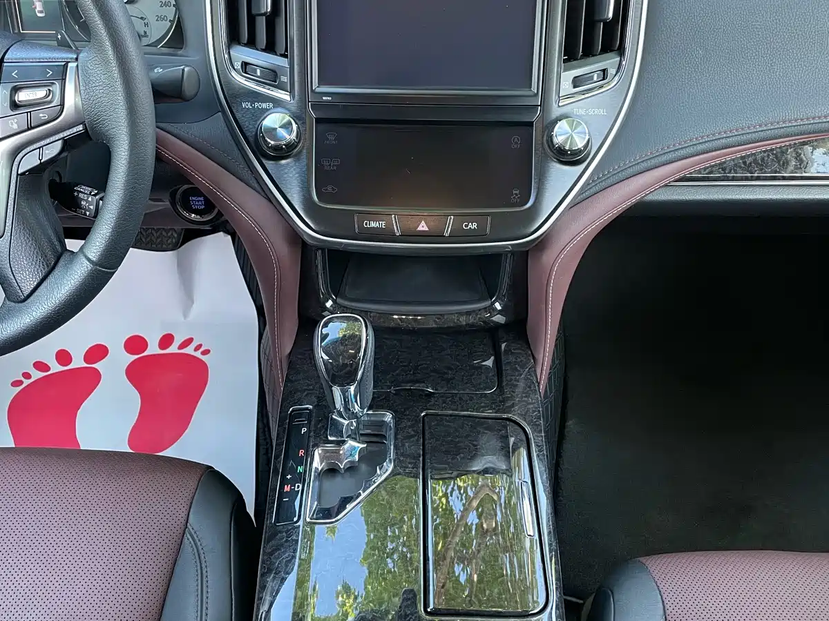 Toyota Crown 2018 2.0T Sport Edition фото 12