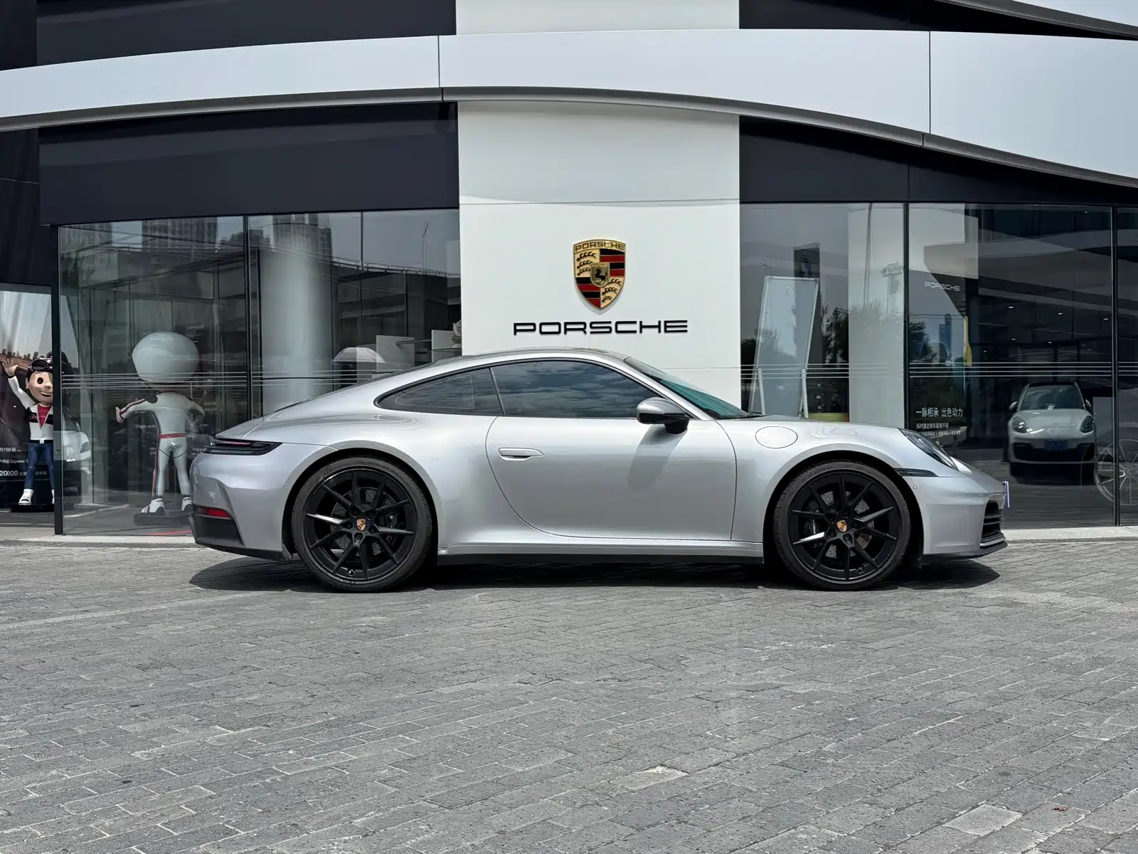 Фото 4 - Porsche 911
