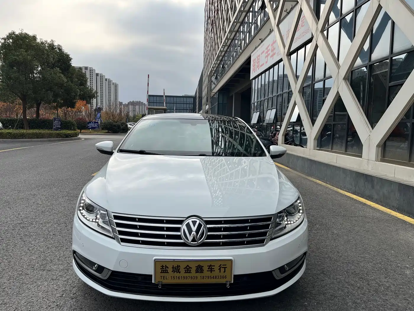 Volkswagen FAW-Volkswagen CC 2016 Model 1.8TSI Luxury фото 2