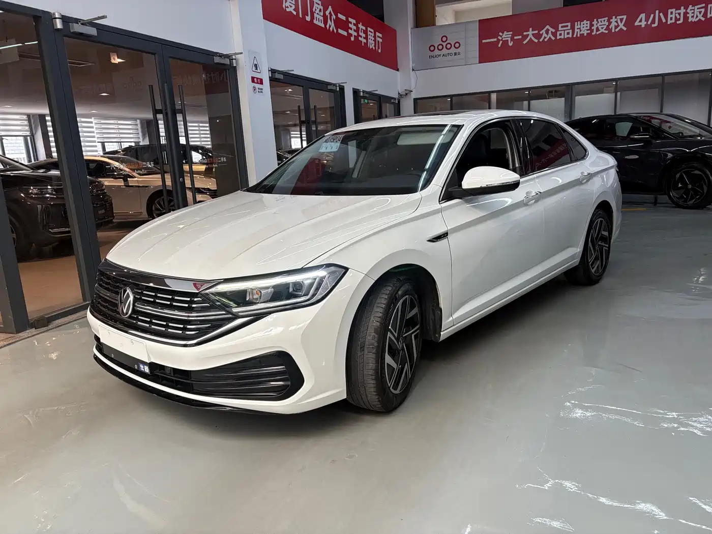Volkswagen Sagitar 2022 280TSI DSG Surpassing Edition