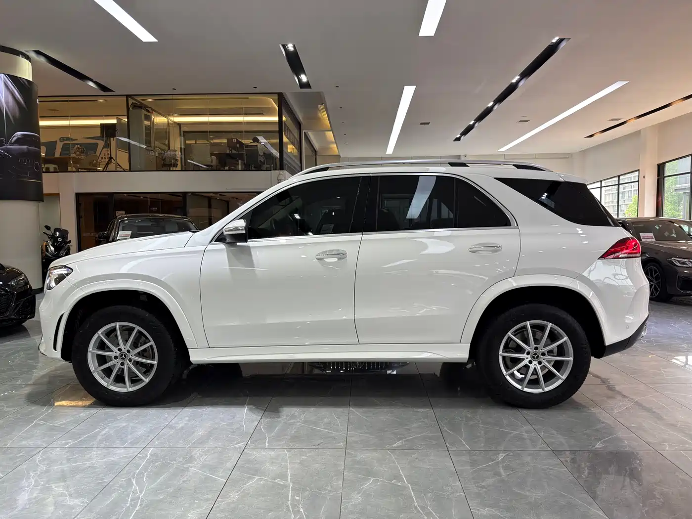 Mercedes-Benz GLE 2020 Facelift GLE 350 4MATIC Fashion фото 14