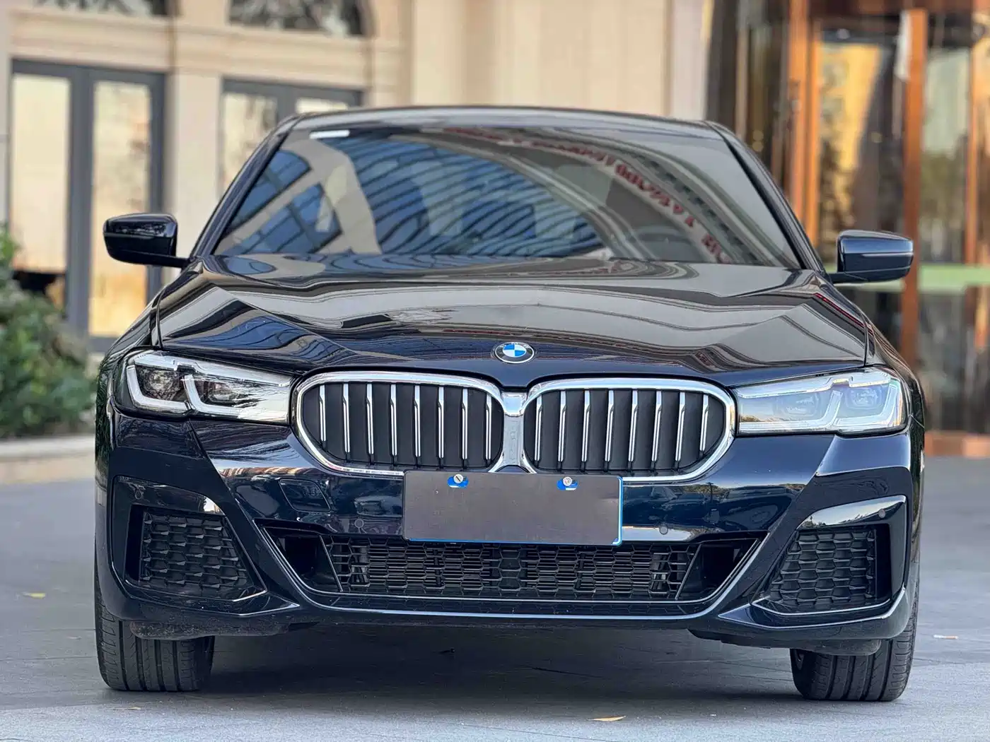 BMW 5 Series 2021 530Li Leading M Sport Package фото 3