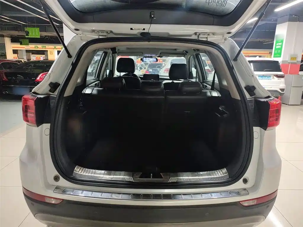 Photo 15 - Changan CS75