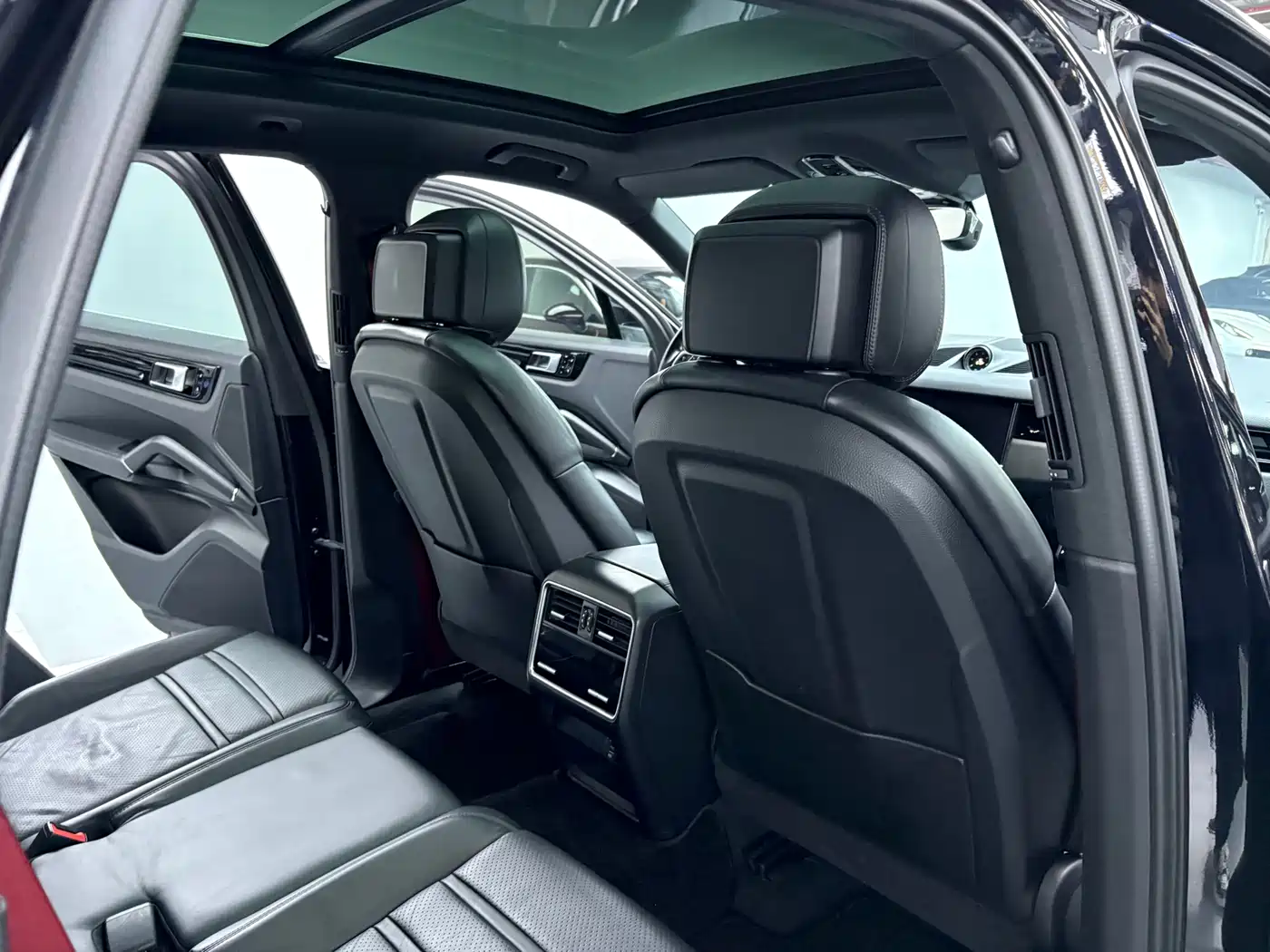 Porsche Cayenne 2018 Cayenne 3.0T фото 12