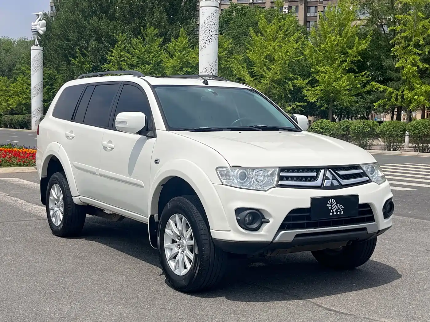 Mitsubishi Pajero Sport 2013 3.0L Automatic 2WD Luxury фото 3