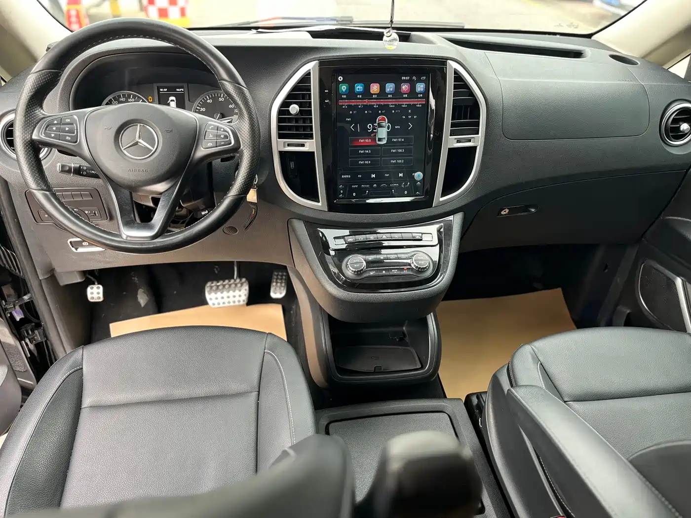 Mercedes-Benz Vito 2018 2.0T Business China V фото 14